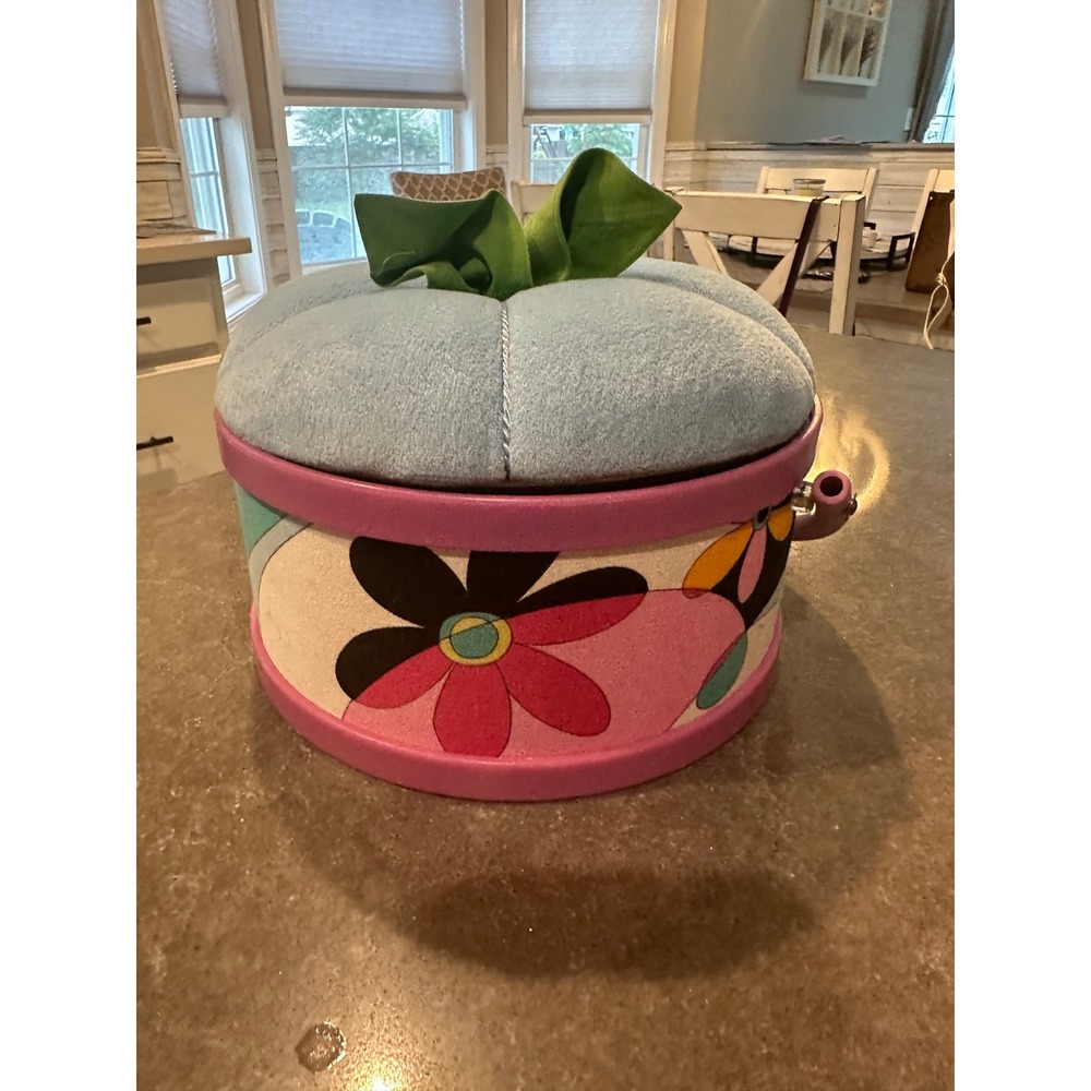 Vintage St Jane 2003 Floral Sewing Basket Pin Cushion Lid Organizer w/ Tray EUC